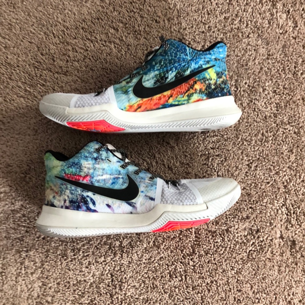 Nike Kyrie Irving 2017 Basketball Shoe